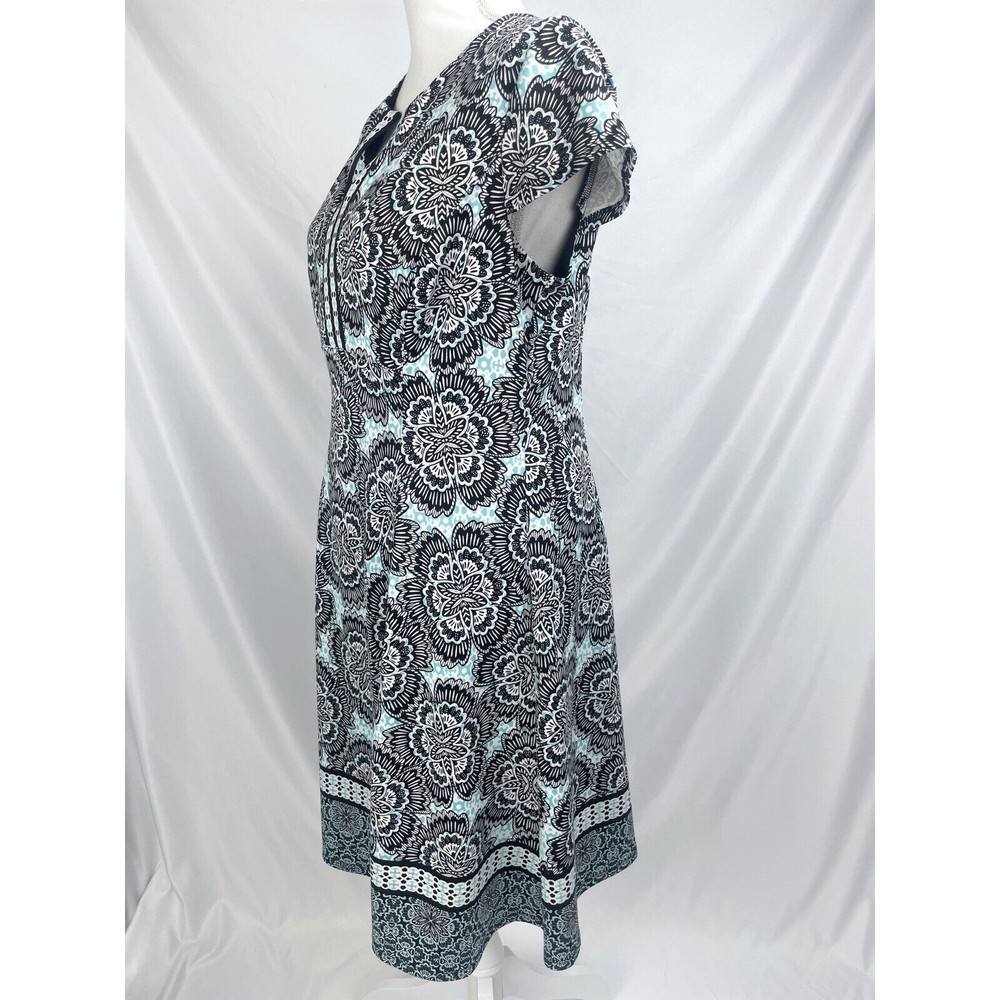 Chico’s Size 1 8/10 Black Blue Short Sleeve Dress Geometric Print - Picture 3 of 9